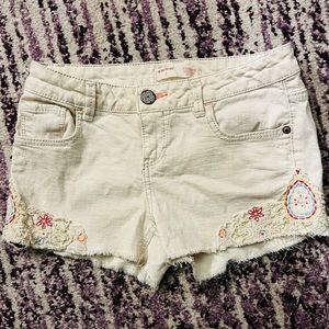 No Boundaries cute shorts - size 7
